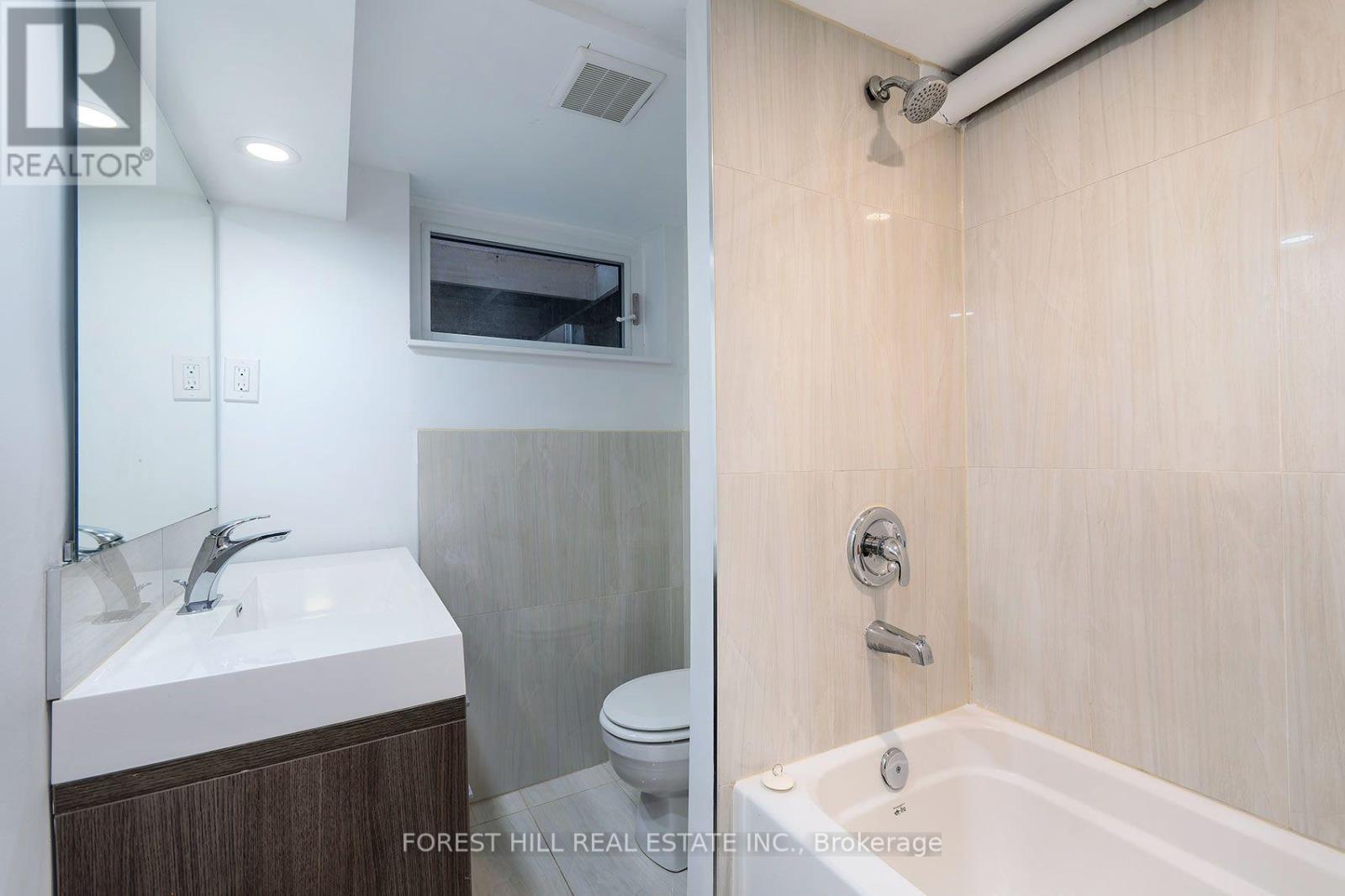 139 Craighurst Avenue — photo 44