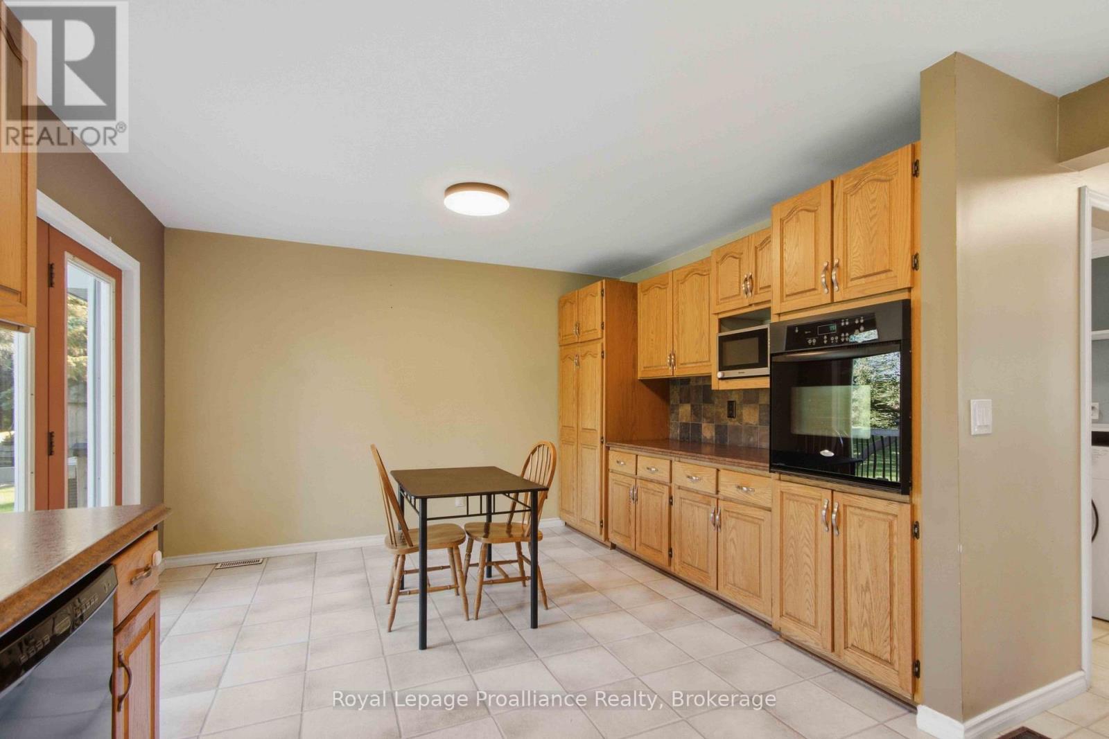 378 HARRINGTON ROAD - 14