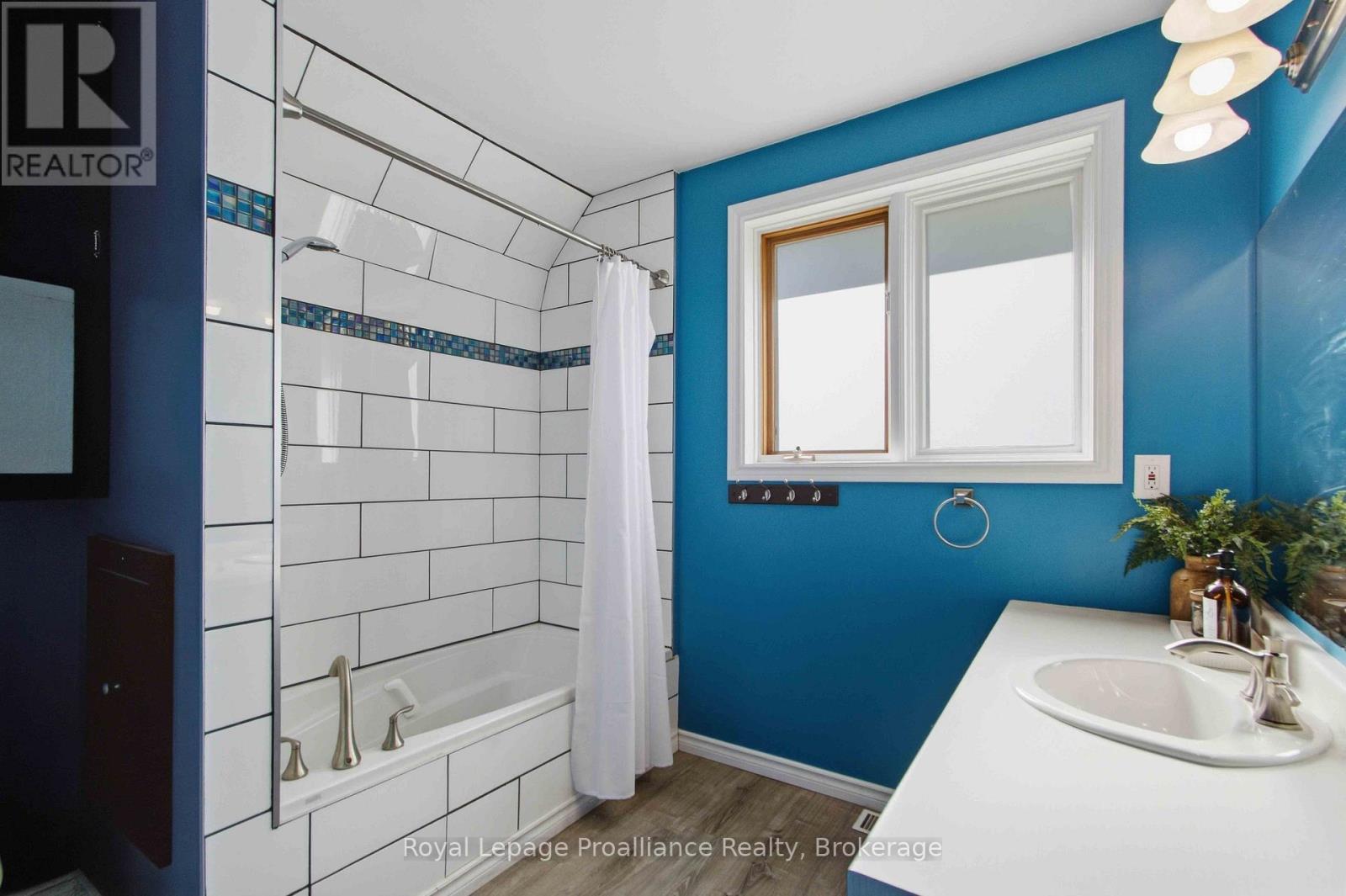 378 HARRINGTON ROAD - 16