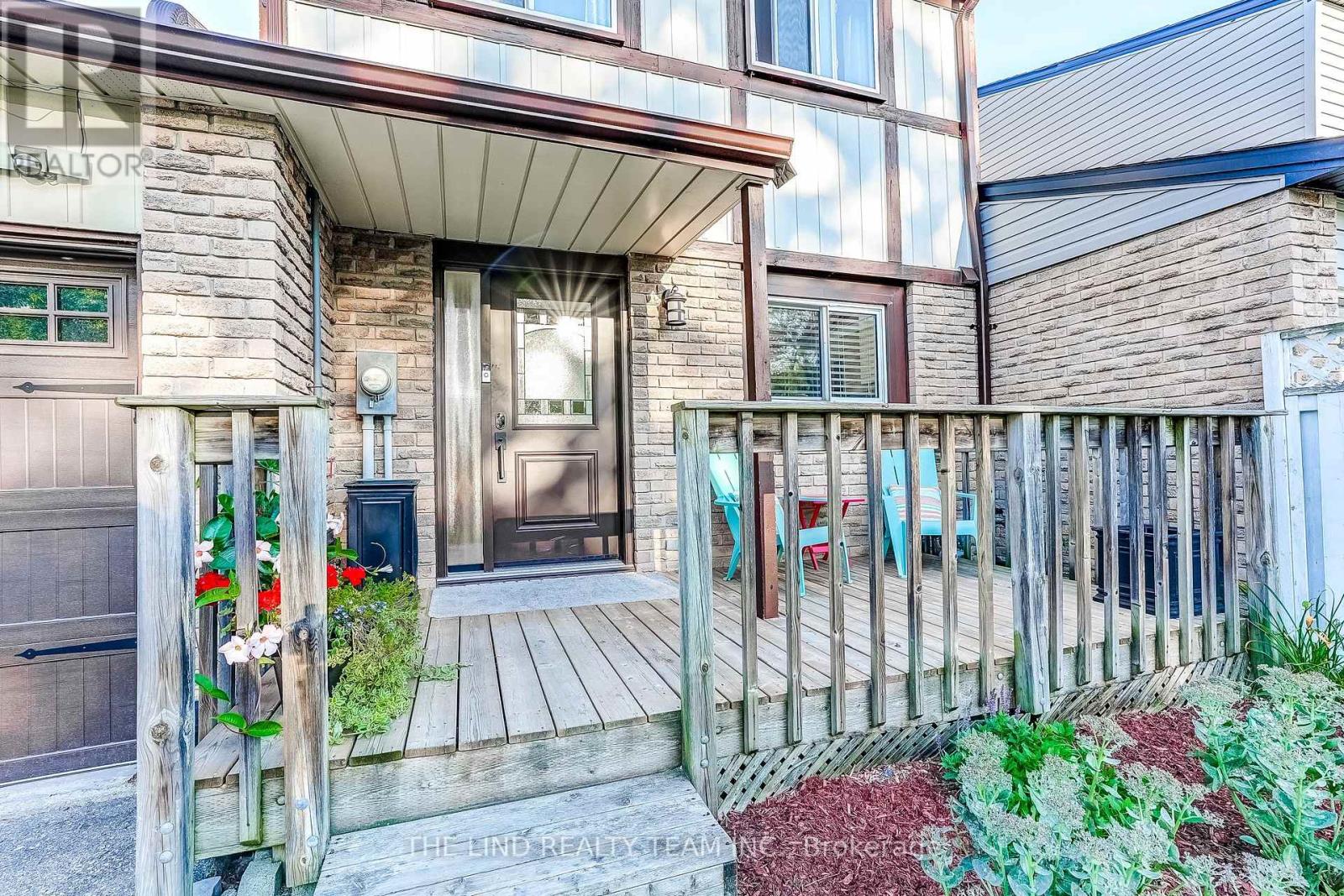 34 BANNER CRESCENT, Ajax (South West) — photo 4