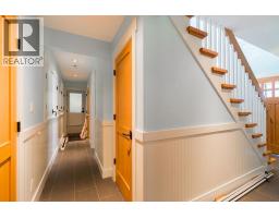 29 E Croker Island, North Vancouver, BC V0V0V0 Photo 23