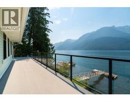 29 E Croker Island, North Vancouver, BC V0V0V0 Photo 19