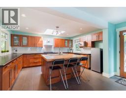 29 E Croker Island, North Vancouver, BC V0V0V0 Photo 10