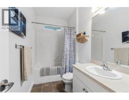 110 813 Oakhills Vista, Nanaimo, BC V9R0A3 Photo 18