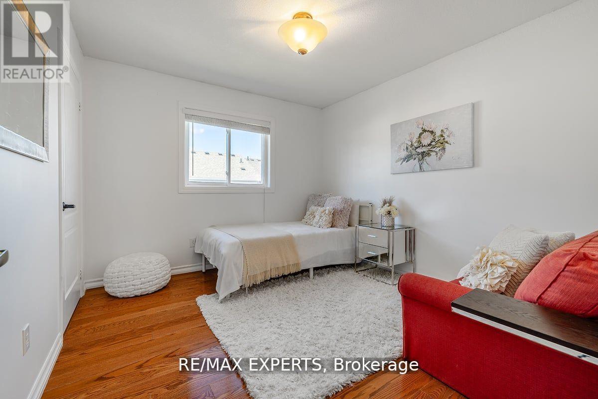 10 SNOWDEN AVENUE - Image 17
