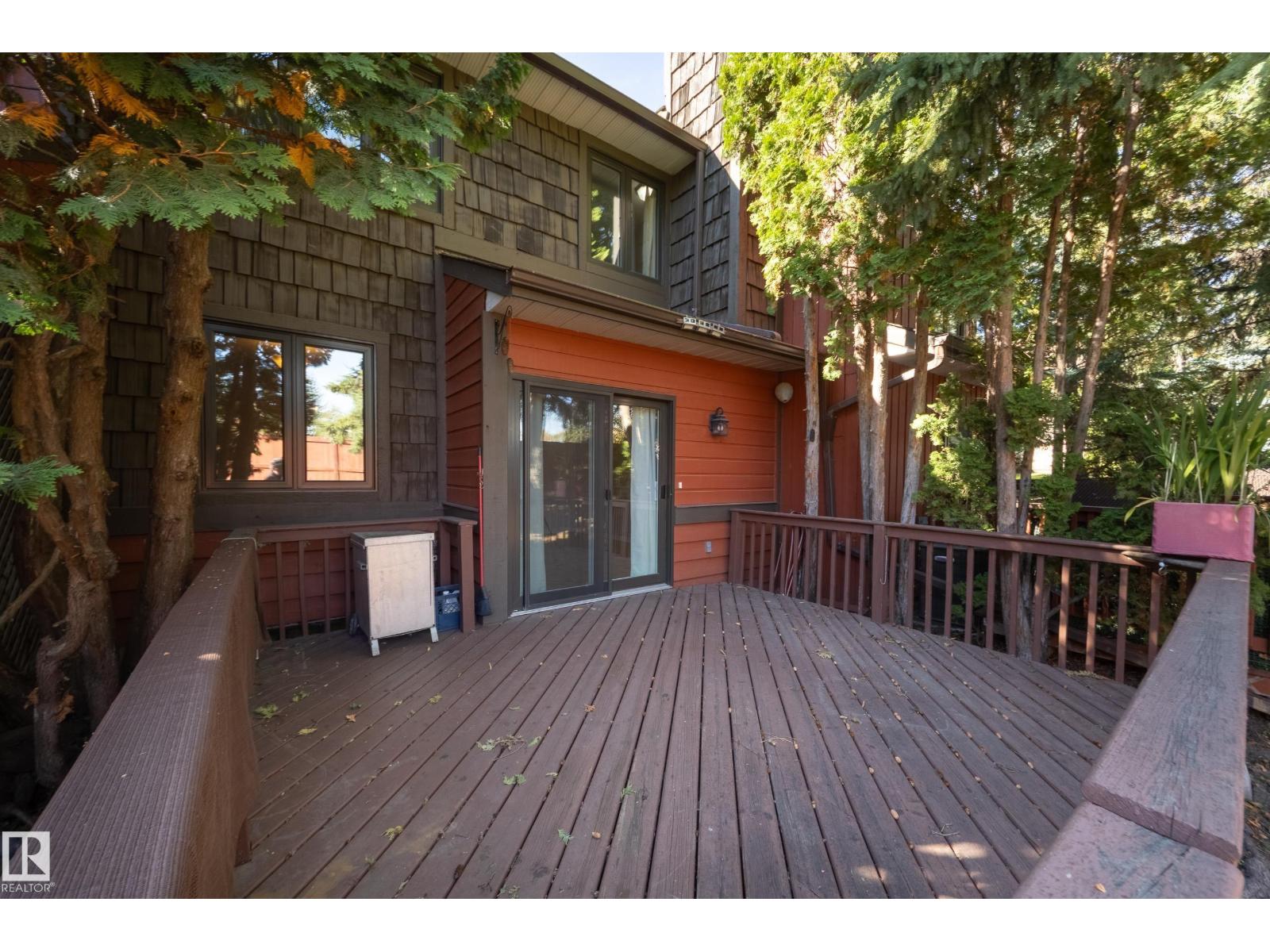 94 LACOMBE PT - Image 28