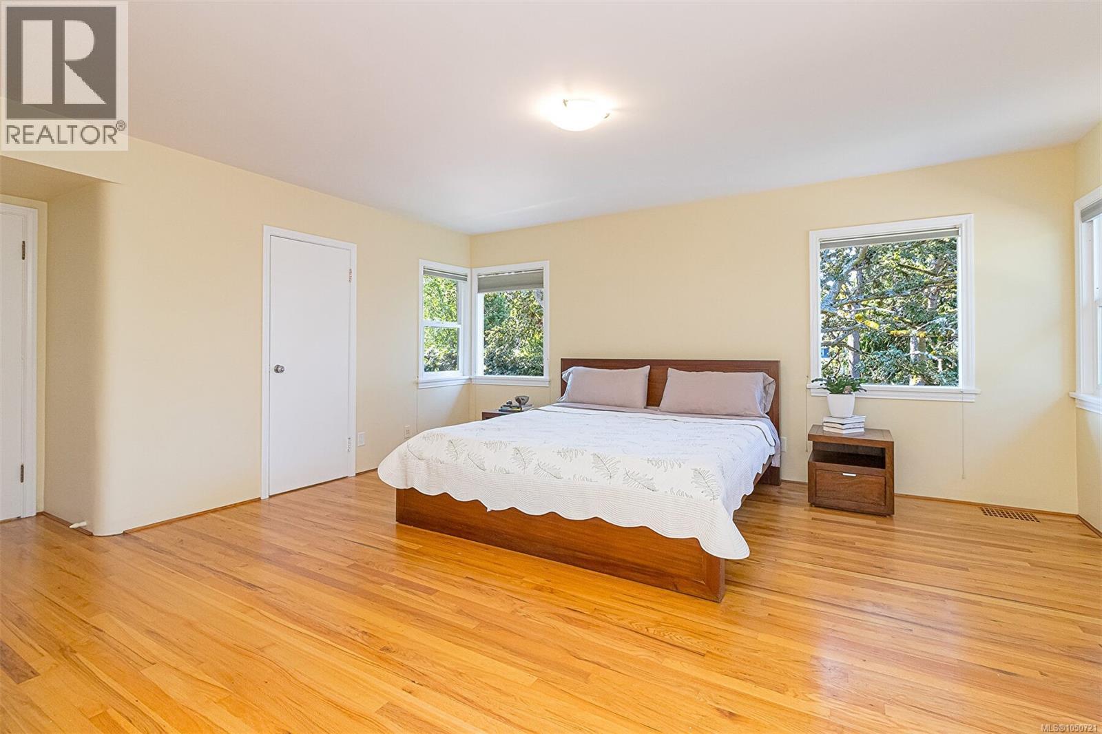  1 Briar Place, Victoria