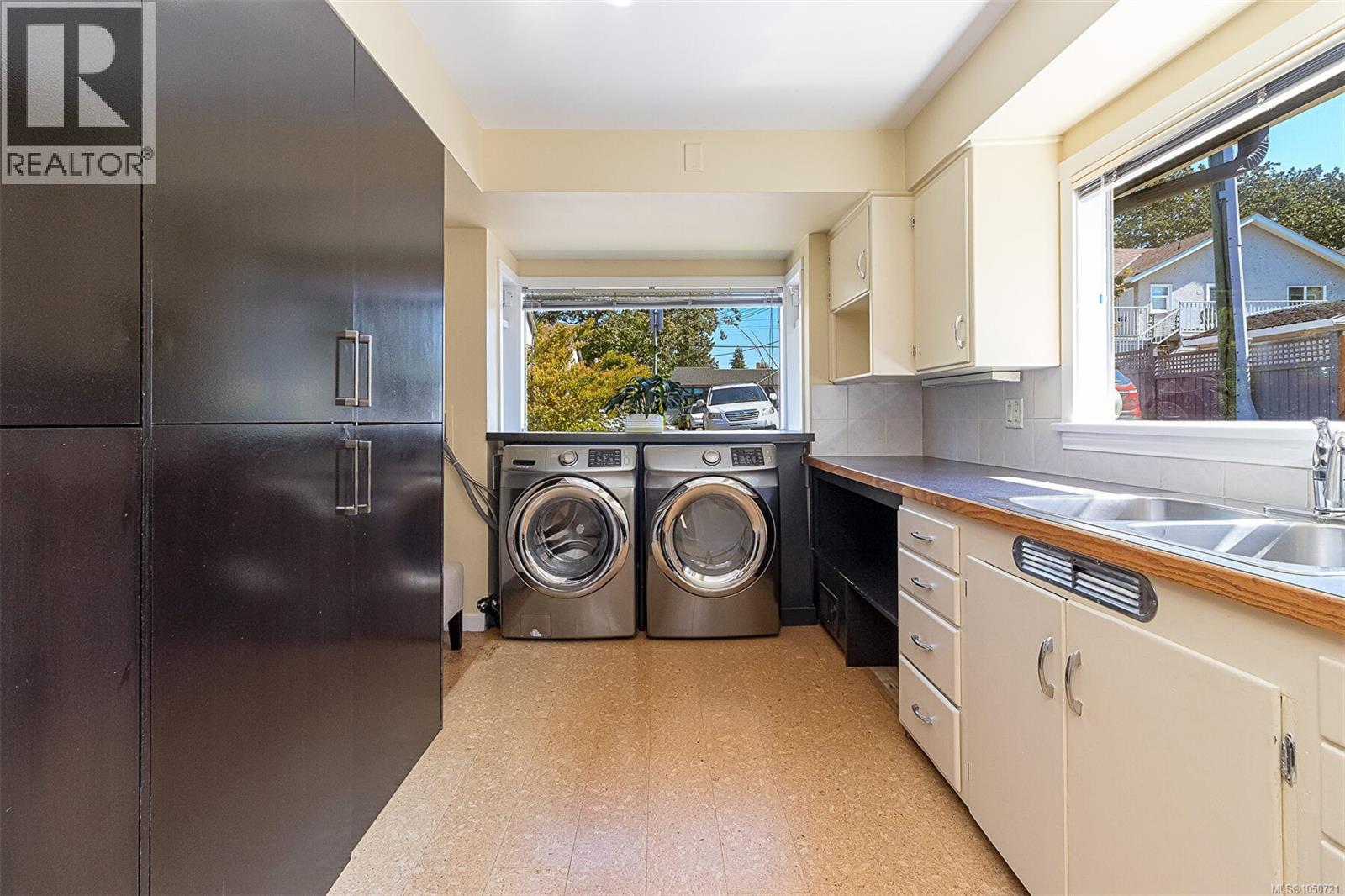  1 Briar Place, Victoria