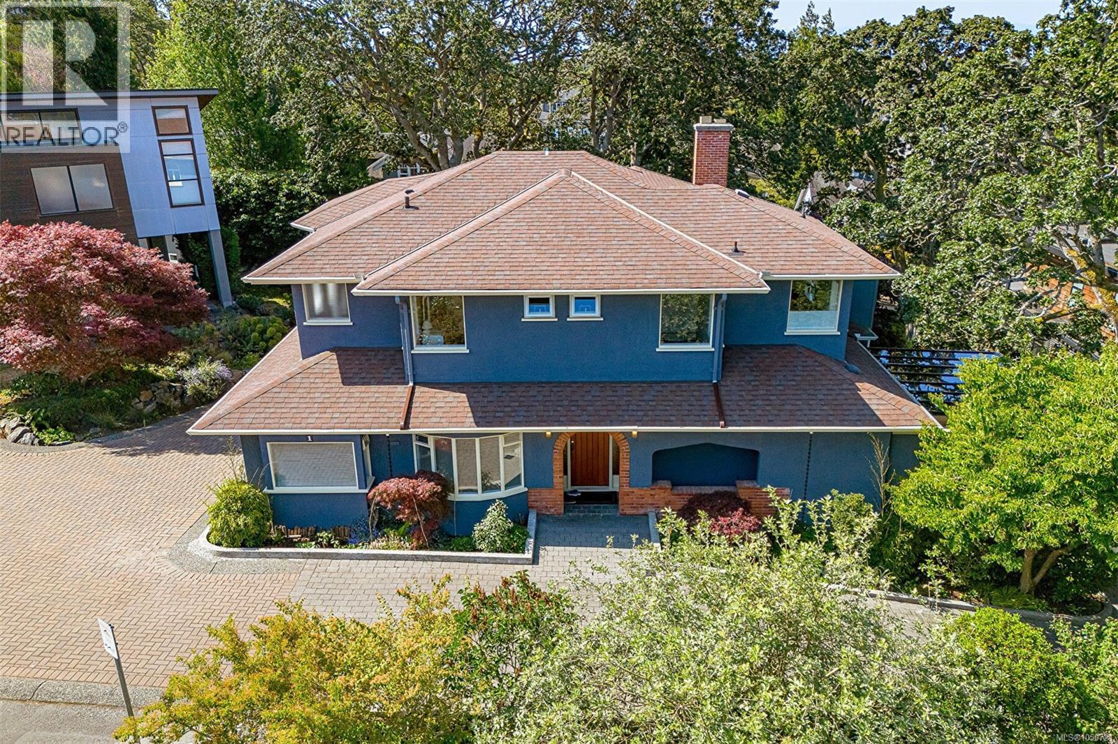  1 Briar Place, Victoria