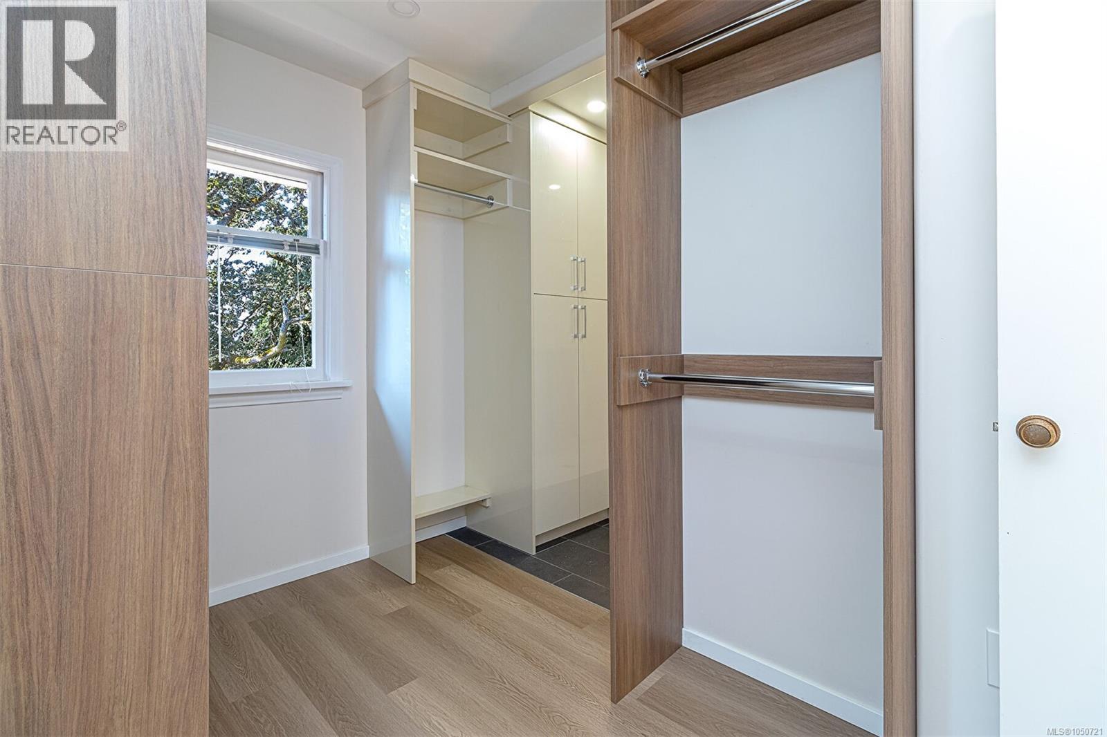  1 Briar Place, Victoria