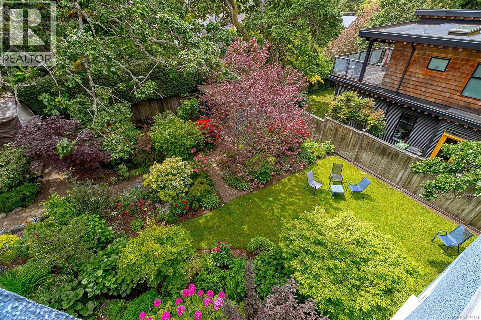  1 Briar Place, Victoria