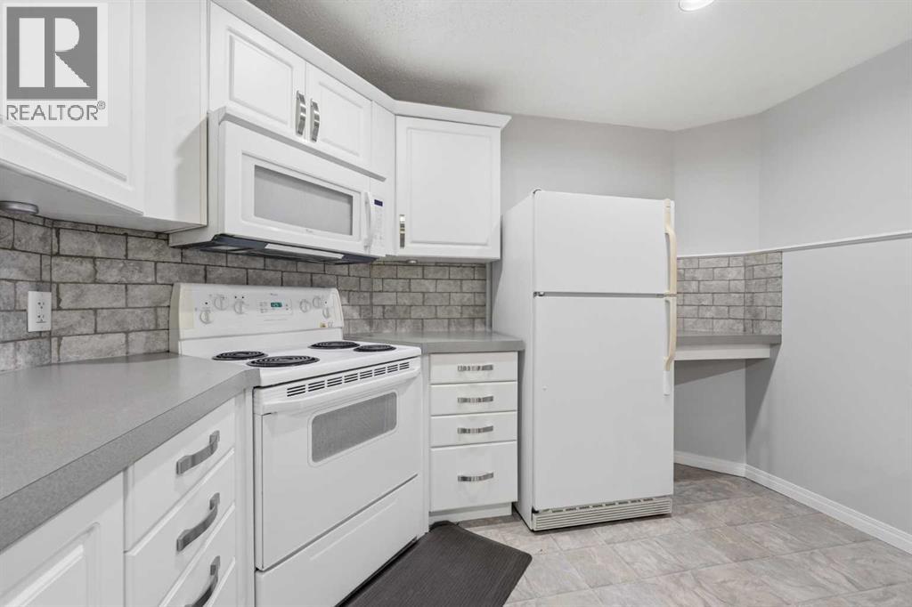 140 Millview Square SW - photo 25