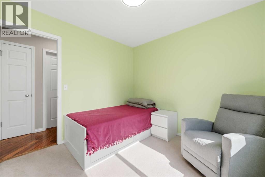 140 Millview Square SW - photo 36