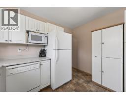 2pc Ensuite bath - 1106 Maclean Crescent, Cache Creek, BC V0K1H0 Photo 8