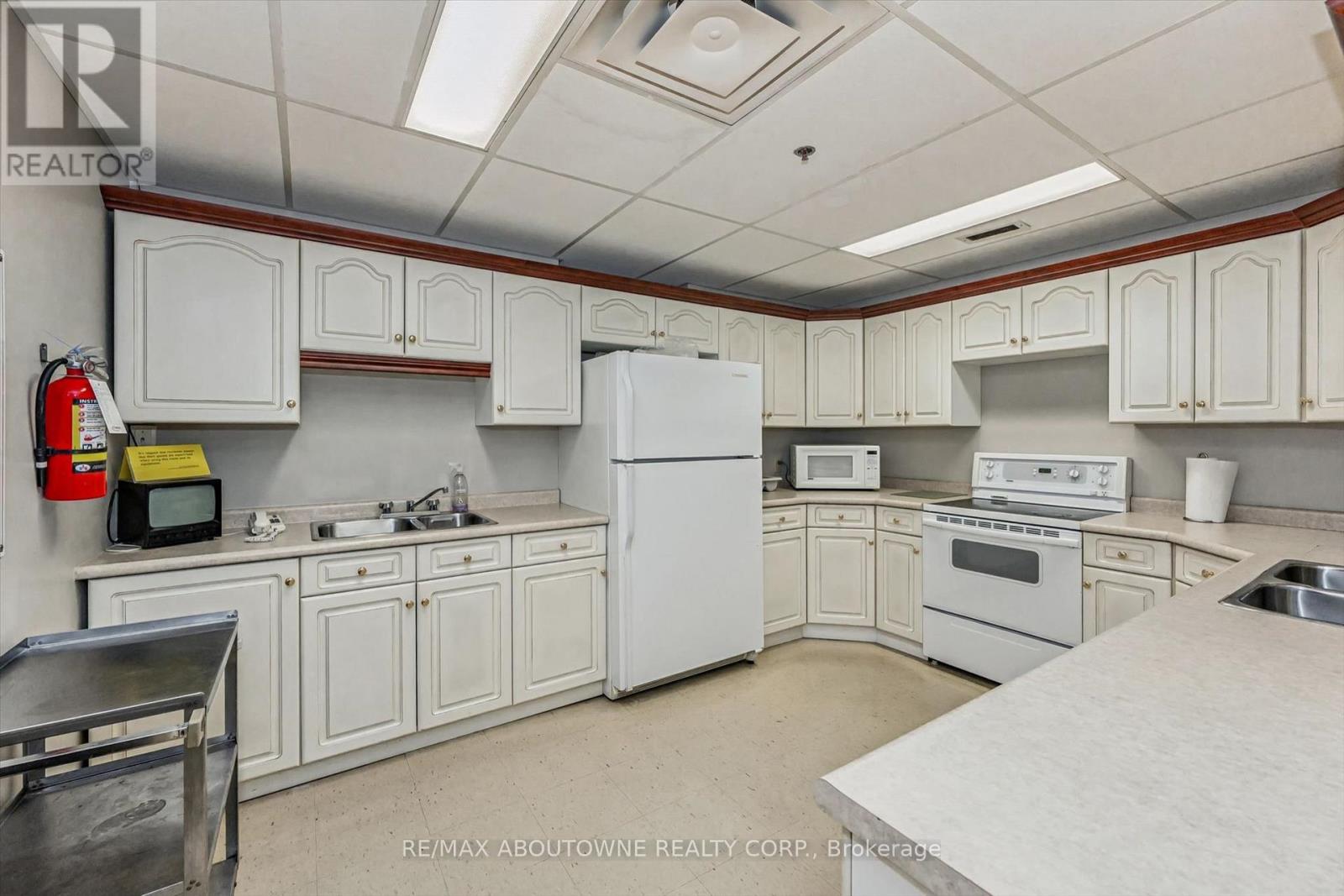 #1006 81 MILLSIDE DRIVE - Image 25