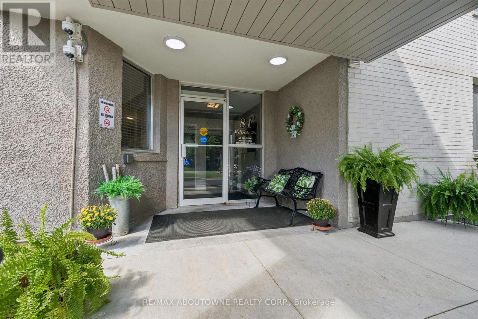 #1006 81 MILLSIDE DRIVE - 29