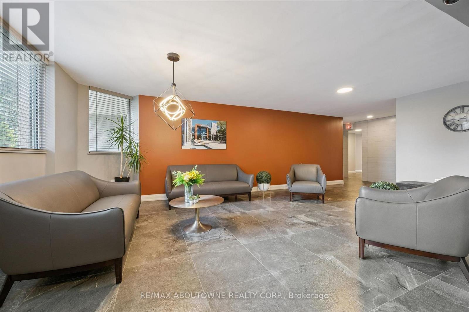 #1006 81 MILLSIDE DRIVE - 30