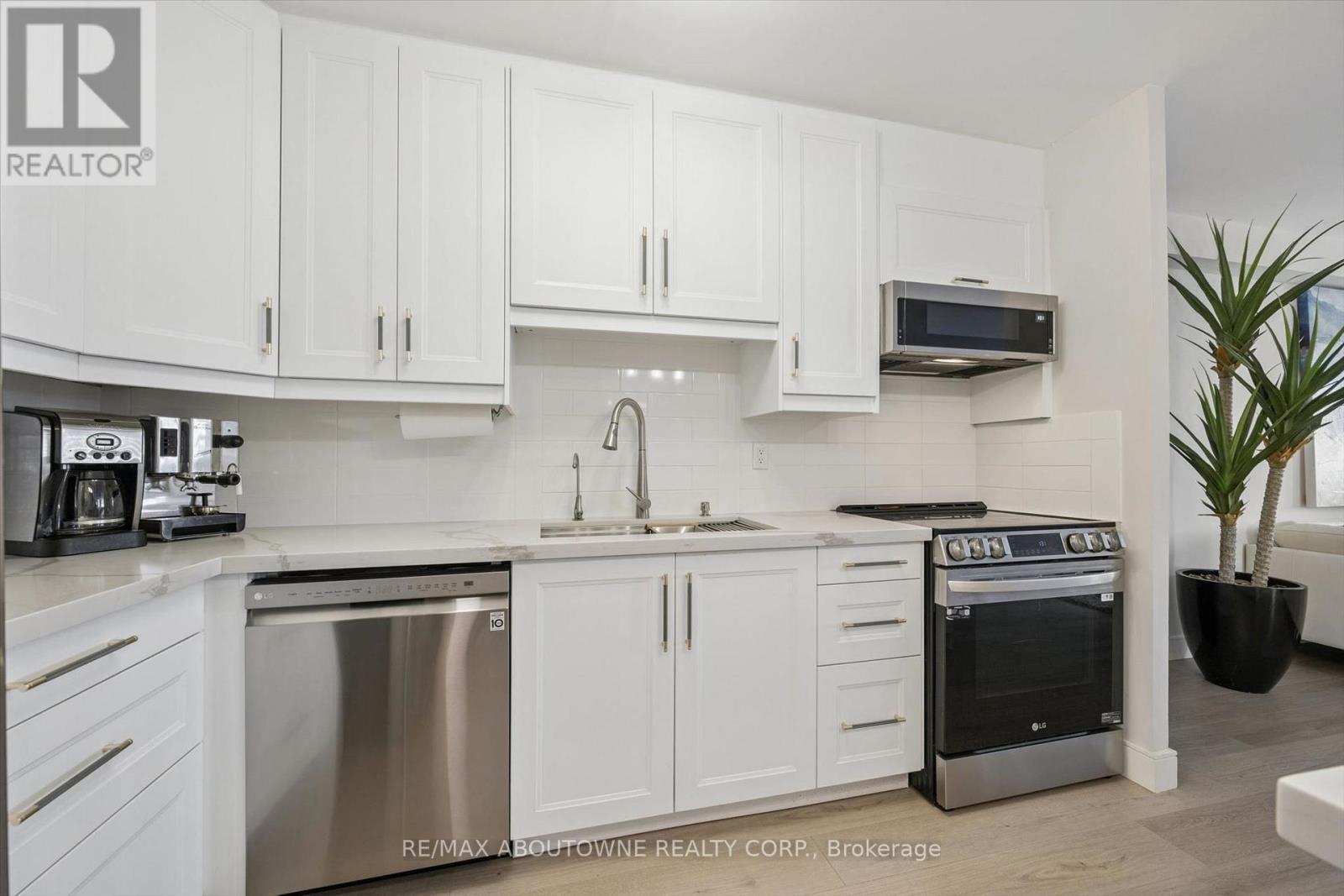 #1006 81 MILLSIDE DRIVE - 5