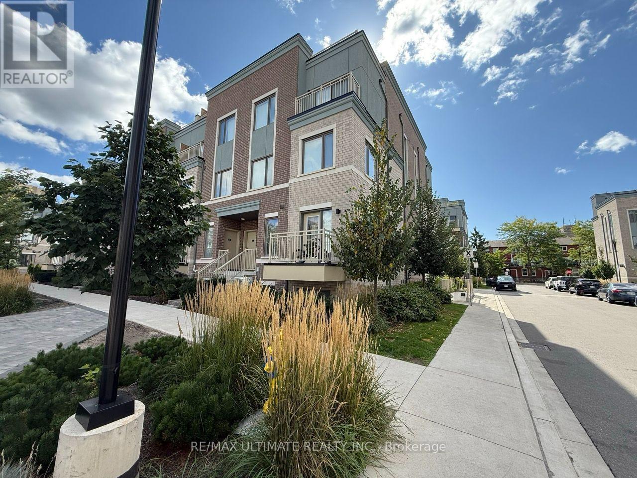 32 - 15 WILLIAM JACKSON WAY, Toronto (New Toronto) — photo 2