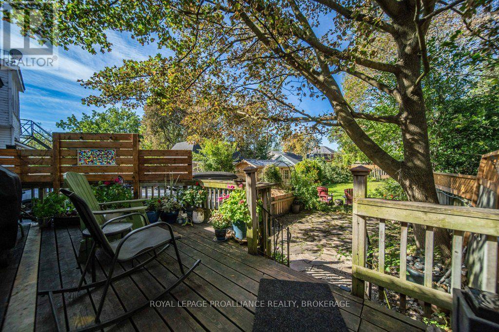 236 FRONTENAC STREET - Image 33