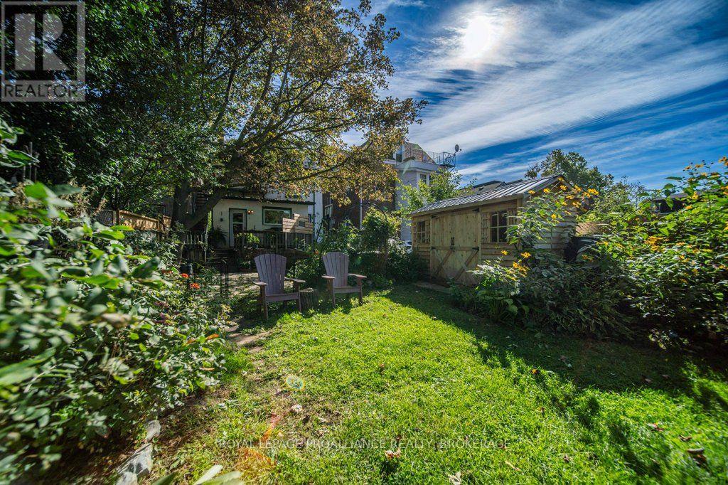 236 FRONTENAC STREET - 38