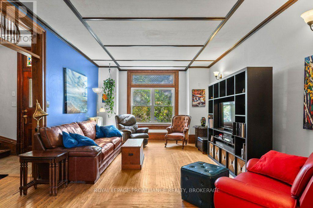 236 FRONTENAC STREET - Image 5