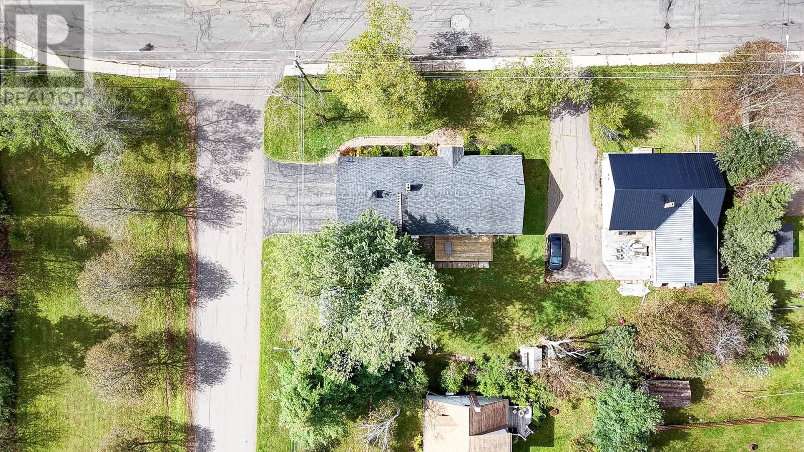 68 Parkview Drive - Image 33