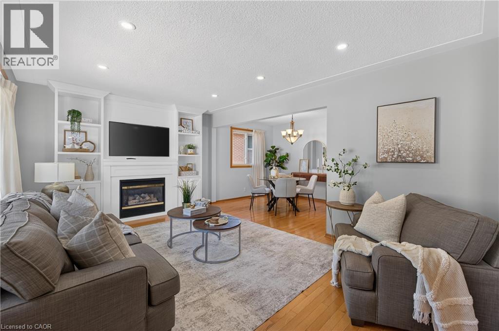 107 LAURENTIAN Drive, Kitchener — photo 7