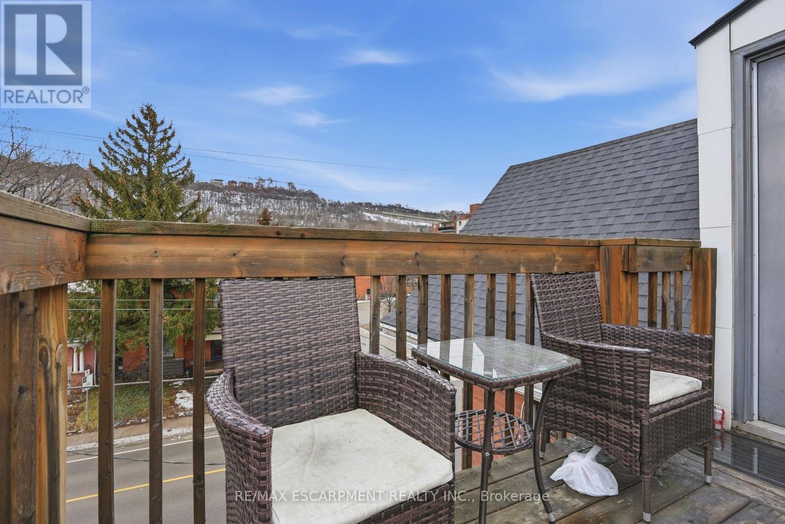 147 EMERALD STREET S, Hamilton (Stinson) — photo 31