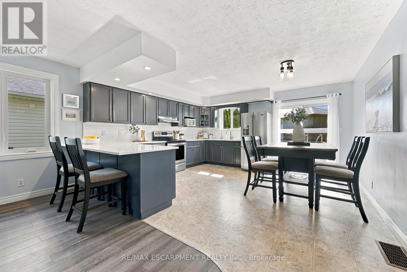 915 ST GEORGE STREET, Norfolk (Port Dover) — photo 6