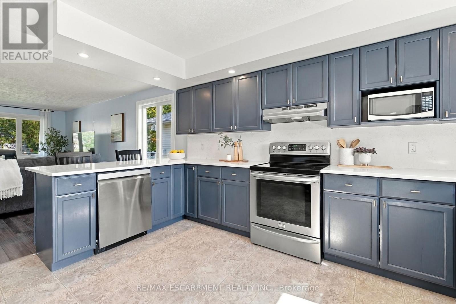 915 ST GEORGE STREET, Norfolk (Port Dover) — photo 8