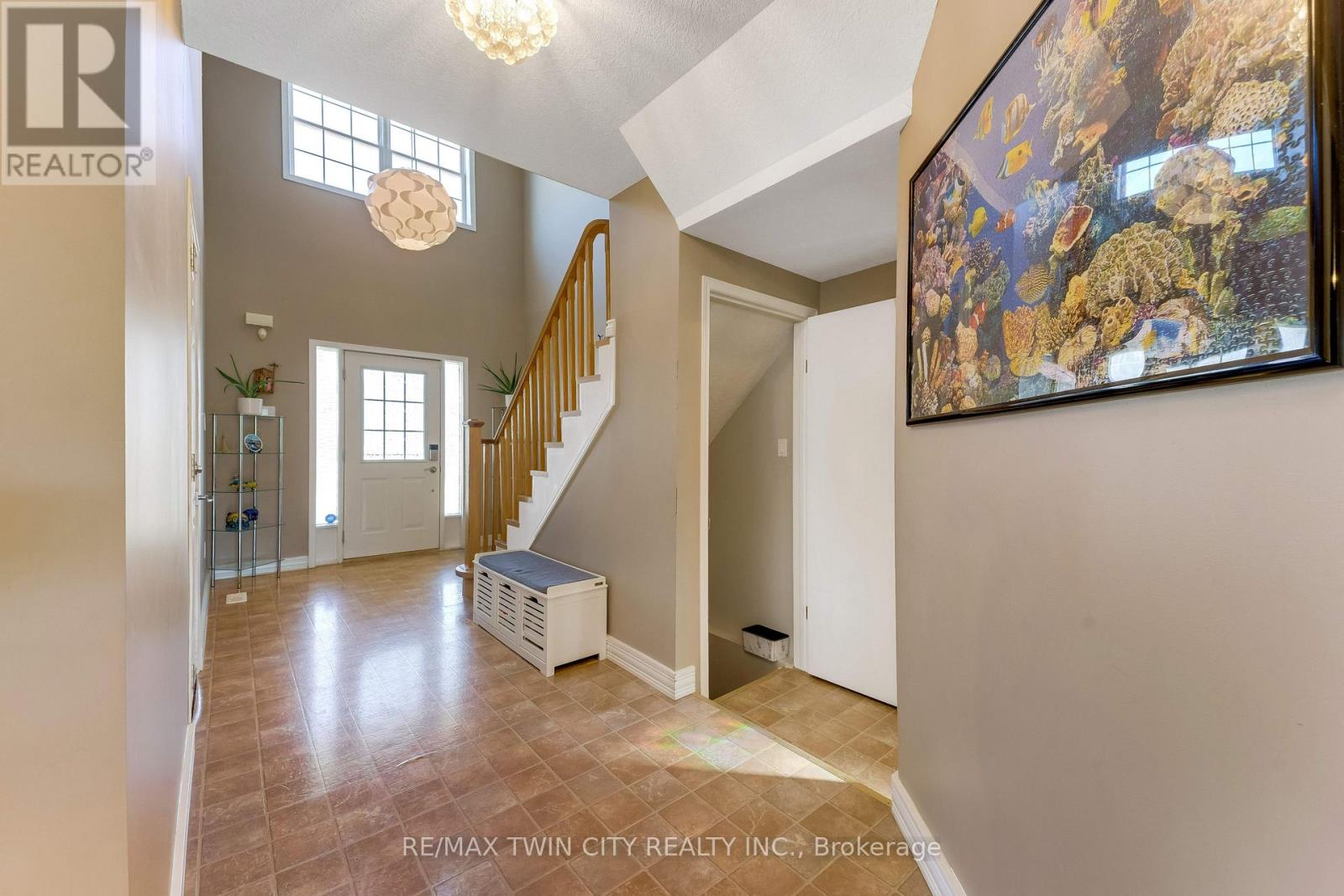 320 BRANDENBURG PLACE, Waterloo — photo 5