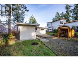 1426 Wilkinson Rd, Comox, BC V9M4B3 Photo 19