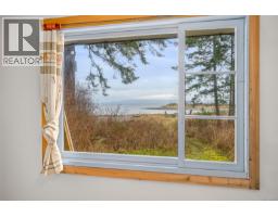 1426 Wilkinson Rd, Comox, BC V9M4B3 Photo 27