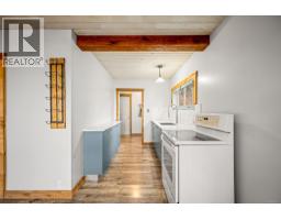 1426 Wilkinson Rd, Comox, BC V9M4B3 Photo 24
