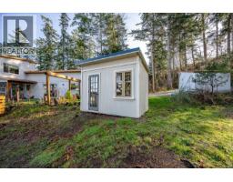 1426 Wilkinson Rd, Comox, BC V9M4B3 Photo 18