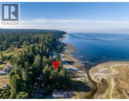 1426 Wilkinson Rd, Comox, BC V9M4B3 Photo 14
