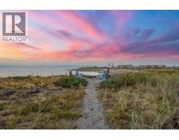 1426 Wilkinson Rd, Comox, BC V9M4B3 Photo 64