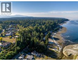 1426 Wilkinson Rd, Comox, BC V9M4B3 Photo 57