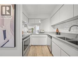 1504 3771 Bartlett Court, Burnaby, BC V3J7G8 Photo 11