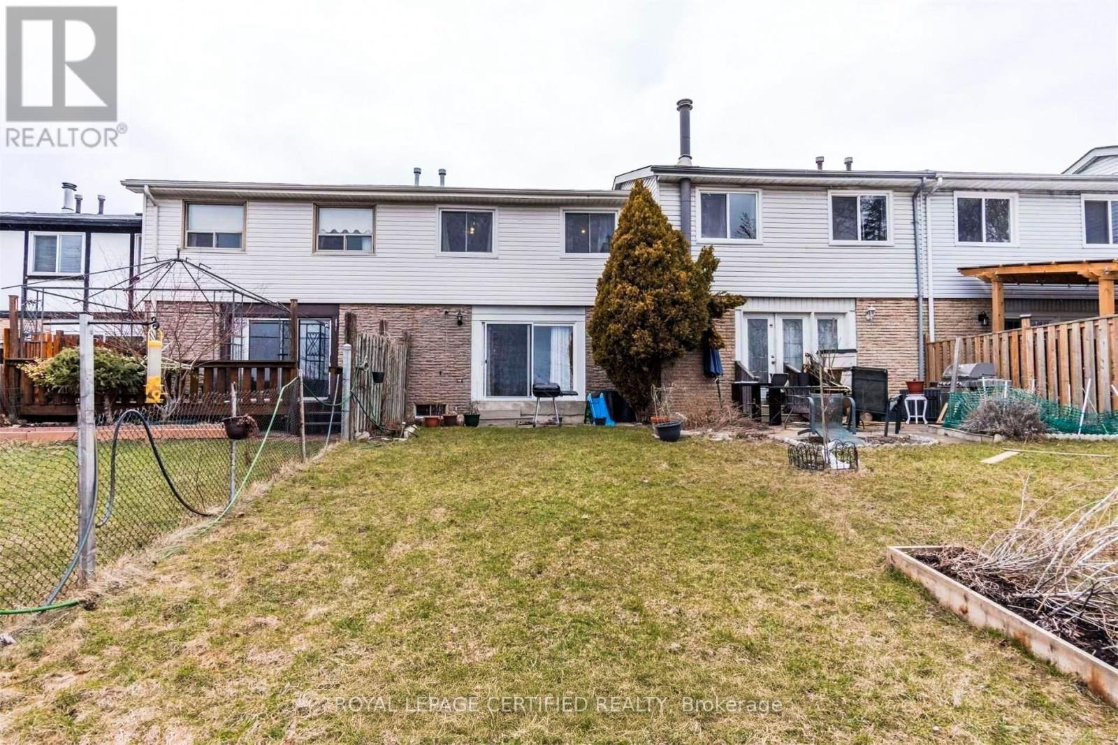 29 Greene Drive — photo 4