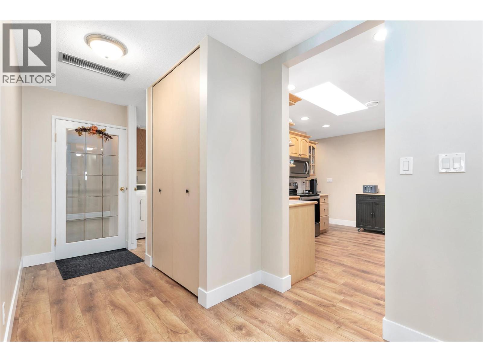 1660 Ufton Court Unit# 209, Kelowna