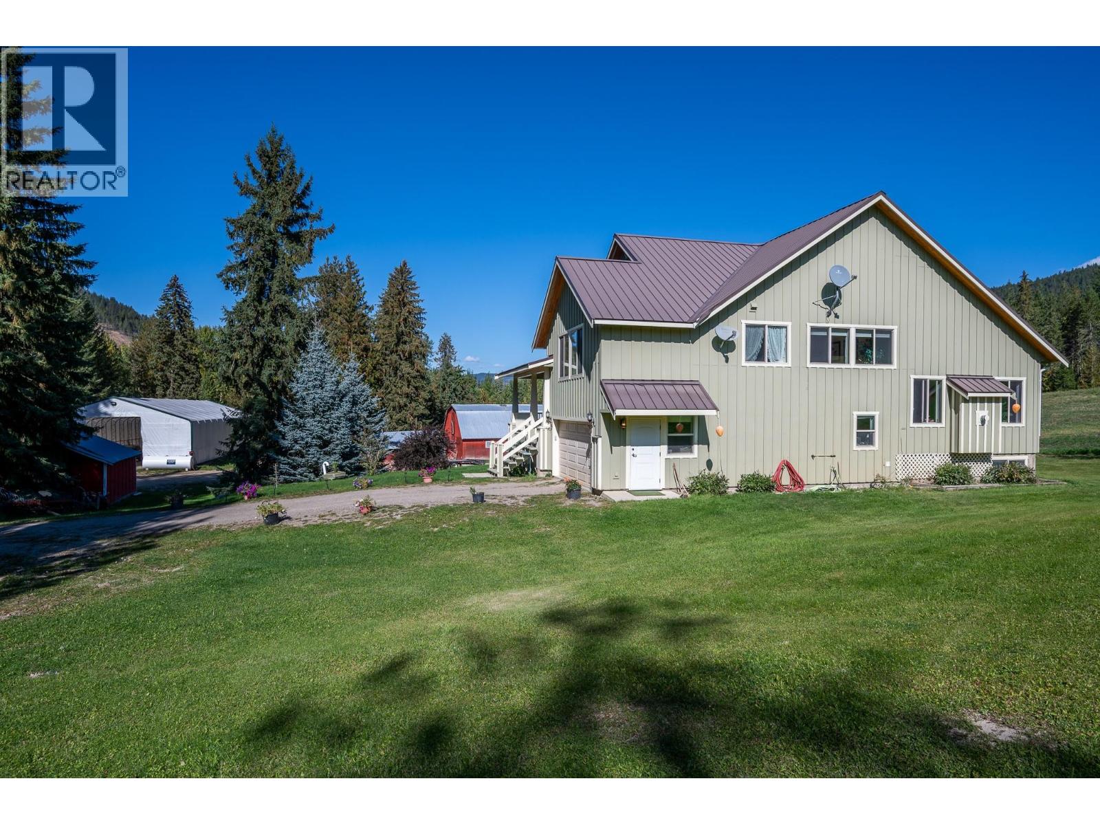 1672 Chase Falkland Road - 36