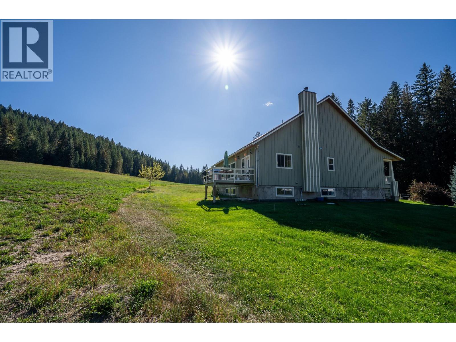 1672 Chase Falkland Road - Image 41