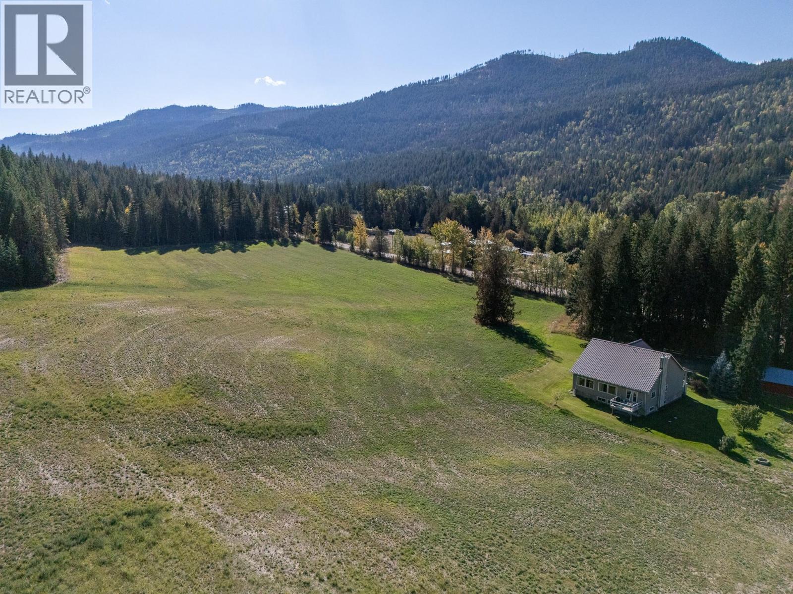 1672 Chase Falkland Road - 66