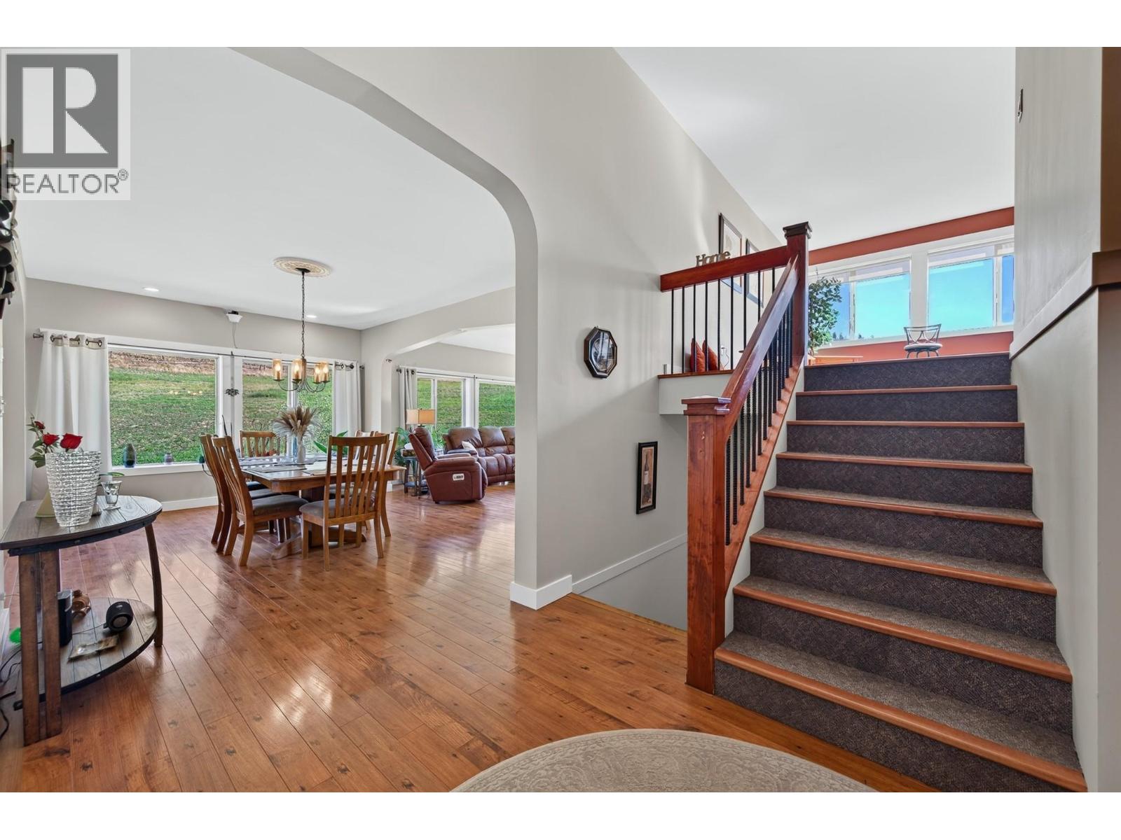 1672 Chase Falkland Road - Image 8