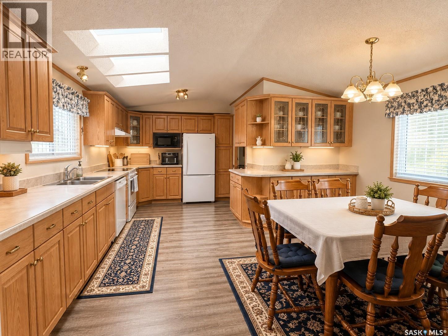 518 March AVENUE E, Langenburg — photo 3