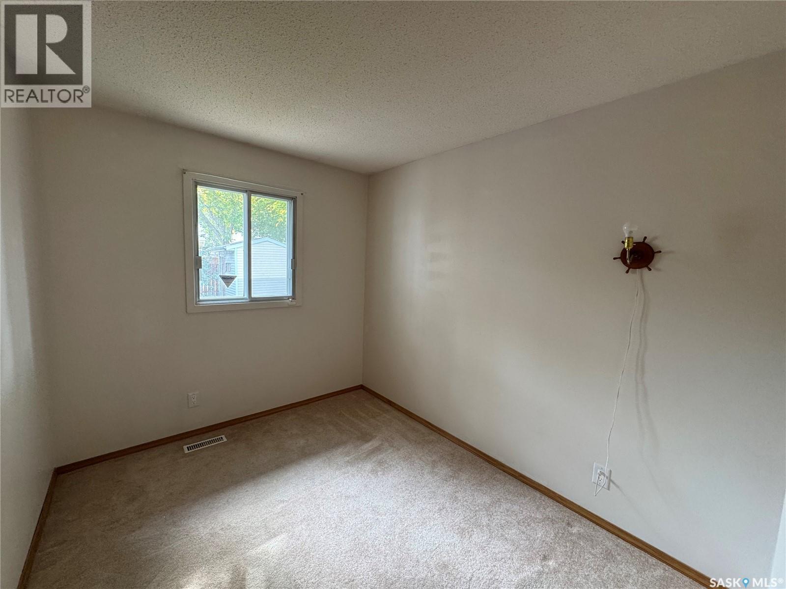 1909 7th AVENUE E, Regina — photo 16