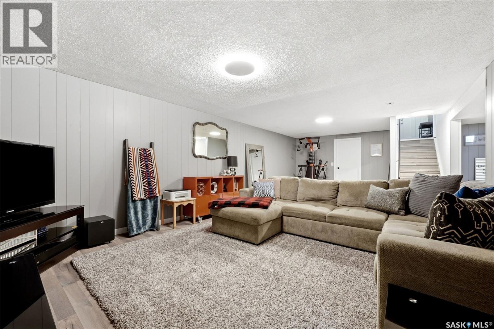 80 Eden AVENUE - 25