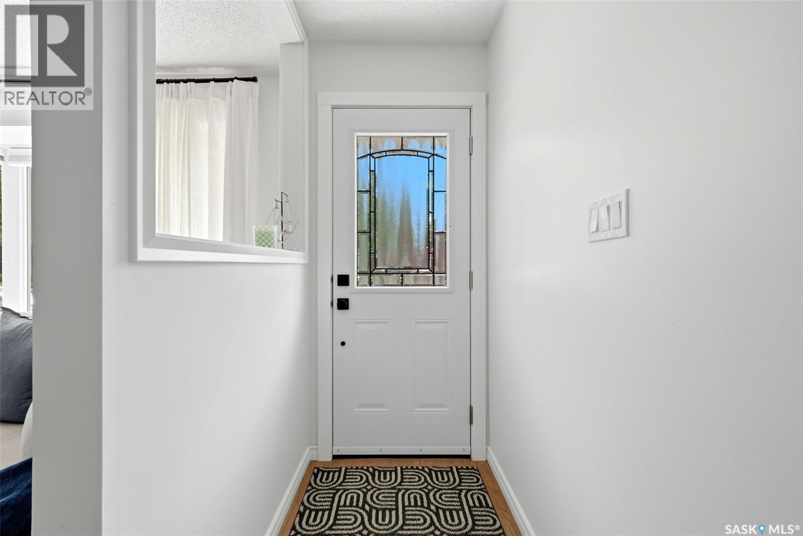 80 Eden AVENUE - 4